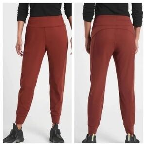 Athleta Distance Jogger
